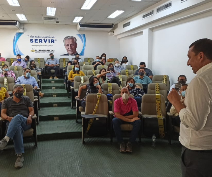 Docentes en Jornadas Misionales en la sede Cali.