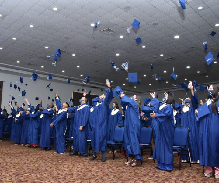 Graduandos del 2021-2 de UNIMINUTO Suroccidente