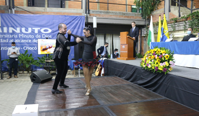 Con muestras de solidaridad, así se vivió el Banquete del Millón “Colombia Lluvia de Amor”