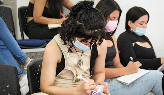 Bienvenida a la presencialidad a estudiantes en el Eje Cafetero