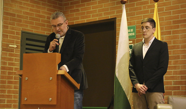 César Callejas Ramírez, recibe reconocimiento como Egresado Ejemplar