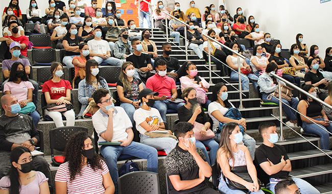 Bienvenida a la presencialidad a estudiantes en el Eje Cafetero