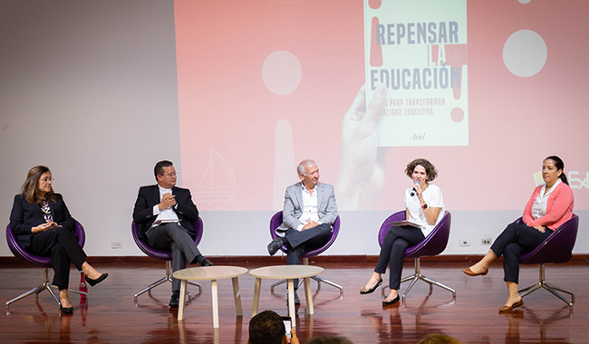 LANZAMIENTO DEL LIBRO REPENSAR LA EDUCACIÓN EN PEREIRA