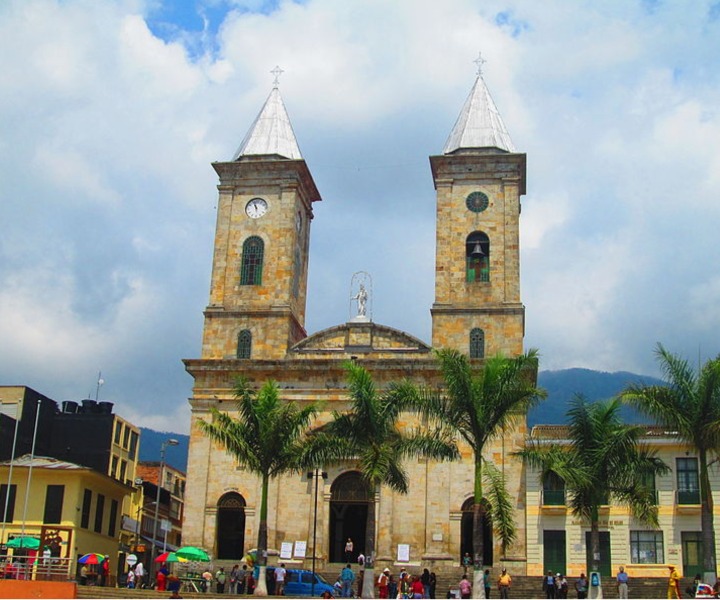En UNIMINUTO Cundinamarca seguimos creciendo UNIMINUTO-Cundinamarca-llega-a-Fusagasugá.jpg