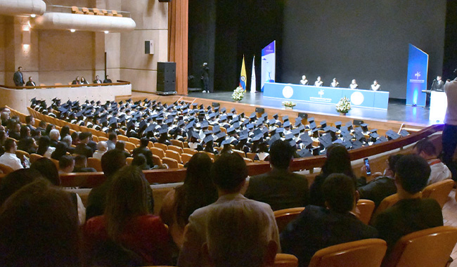 Primera promoción de especialistas en Comunicación Digital