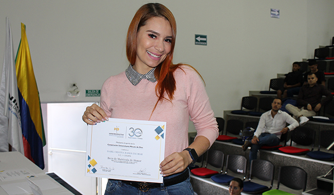 Entrega-de-becas-en-Pereira-5.jpg