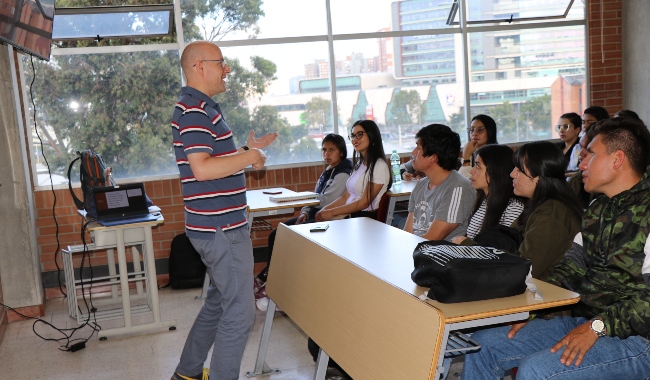 Visita del Doctor Andrzej Cirocki de la Universidad de York