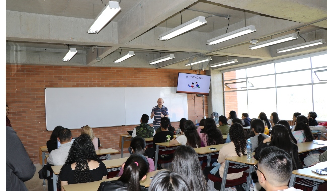 Visita del Doctor Andrzej Cirocki de la Universidad de York