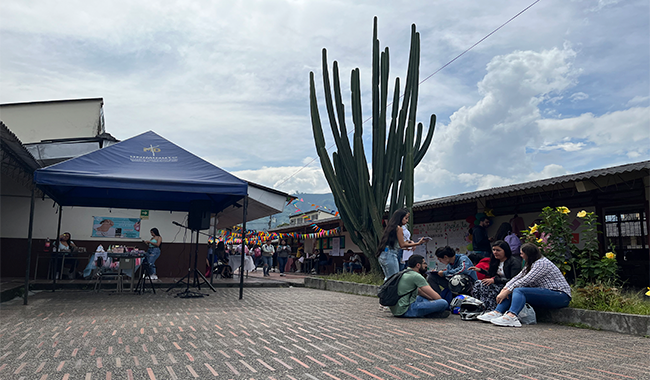 feria-de-emprendedores-en-Chinchiná.jpg