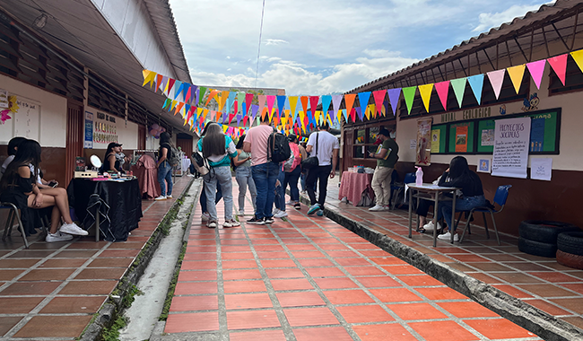 feria-de-emprendedores-en-Chinchiná.jpg