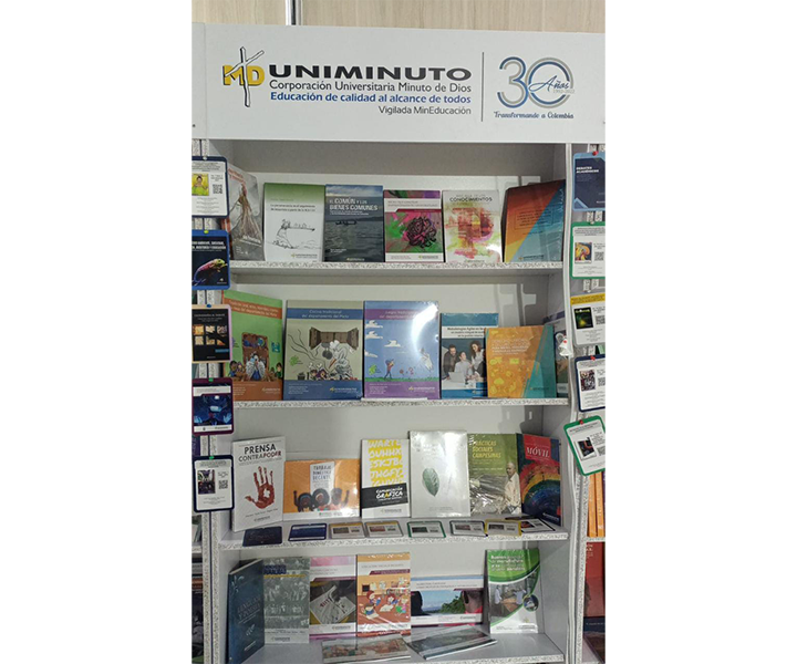 Centro Editorial UNIMINUTO en la Feria del Libro de Bucaramanga Ulibro