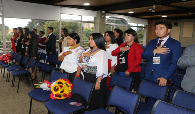 Estudiantes de UNIANDES Ecuador