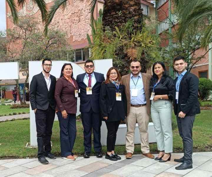 Profesores-Congreso-Ecuador