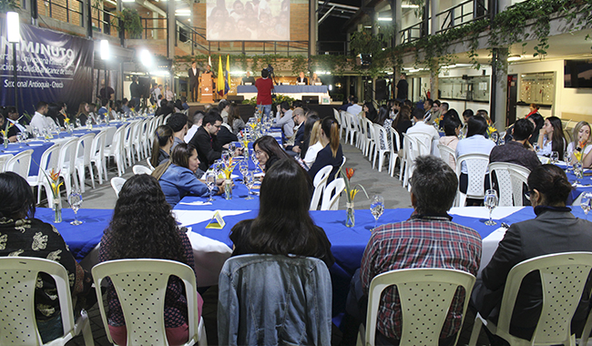 Asistentes al banquete del millón