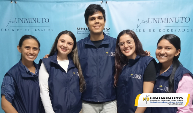 Estudiantes participantes de #InmersiónSocial "Con los pies en la tierra" 2023