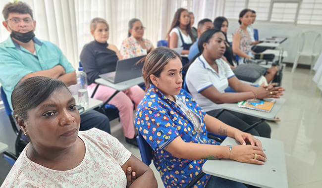 Estudiantes UNIMINUTO en el Coloquio de Investigación 