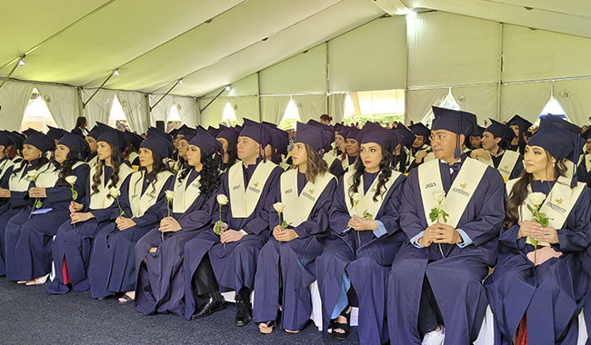 Estudiantes en grados