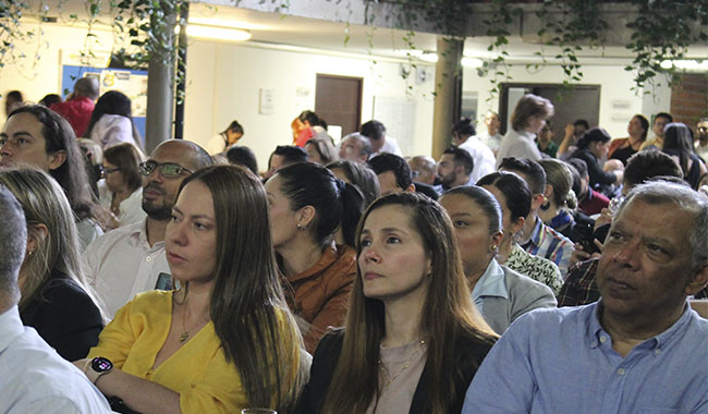 Profesores en ceremonia del día del docente 