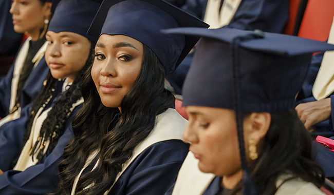 Estudiantes graduada