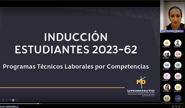 Coordinadora Yanitza Lisbeth Muñoz realizando inducción a los estudiantes de los programas Técnicos Laborales