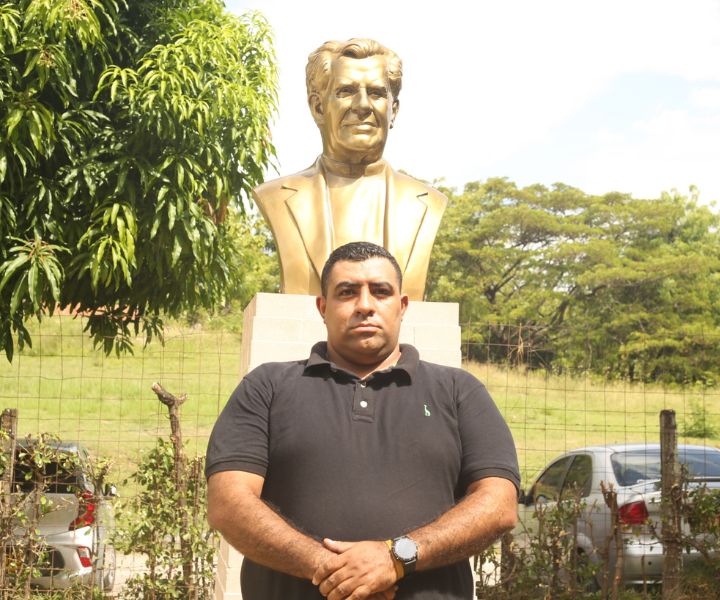 Eric Mauricio García Carvajal, docente de Licenciatura en Lenguas Extranjeras con Énfasis en Inglés, de UNIMINUTO Girardot.  