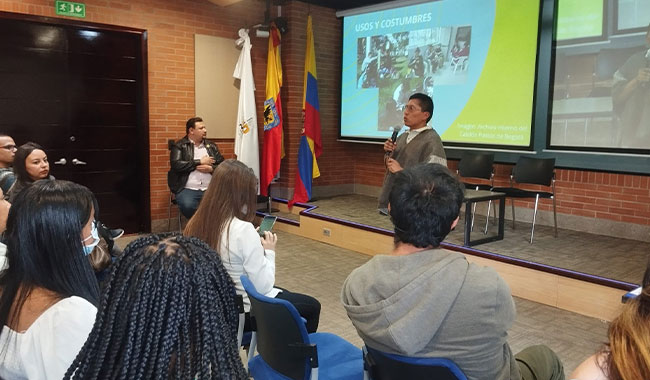 Conferencistas durante la VII Semana de Trabajo Social