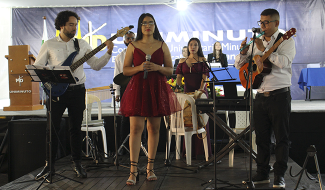 Presentación durante la ceremonia de becas