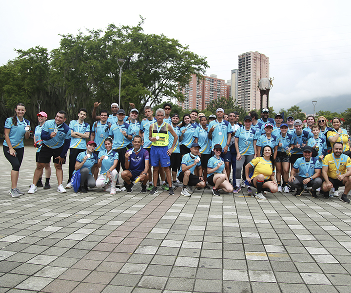 Más de 100 personas corrieron por un sueño en la Maratón Deportiva 5K Participantes de la maratón 5k