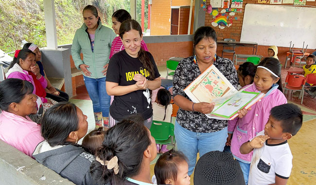 Actividad en campo realizada con la comunidad Embera