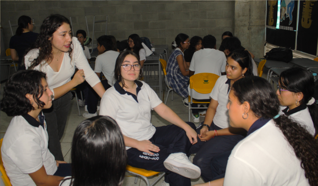 Estudiantes de la escuela de liderazgo