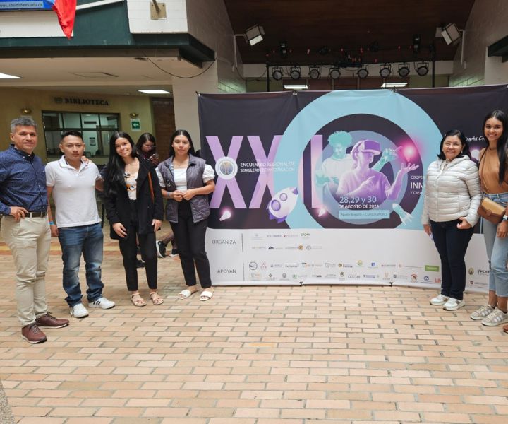 Estudiantes durante el evento en el XXII Encuentro Regional de Semilleros RedCOLSI Nodo Bogotá