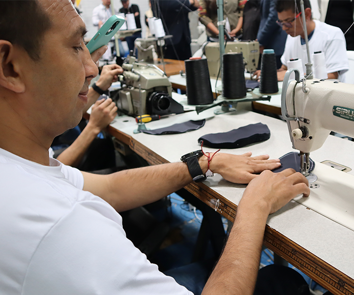 Privados de la libertad trabajan en confecciones como una herramienta de resocialización 