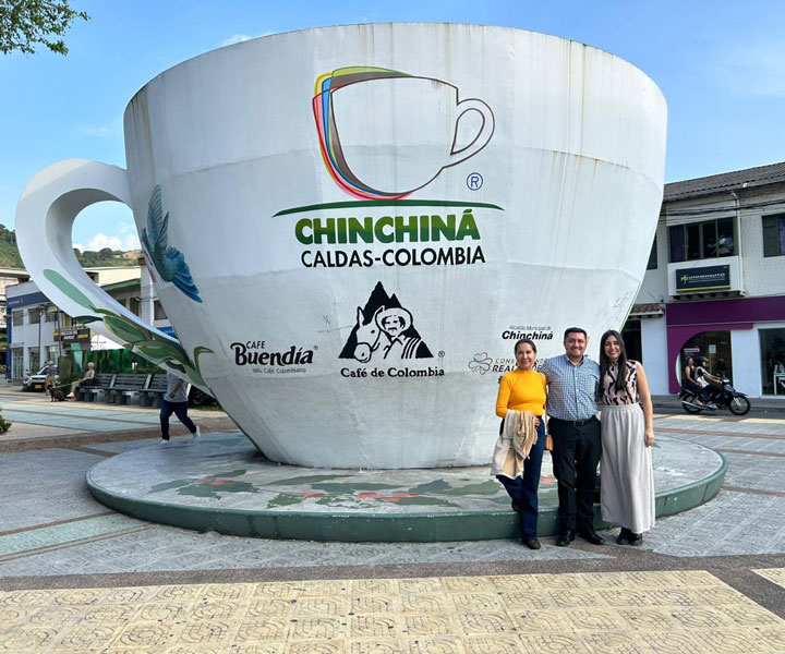 Personal de la Universidad Politécnica Estatal del Carchi y UNIMINUTO en Chinchiná