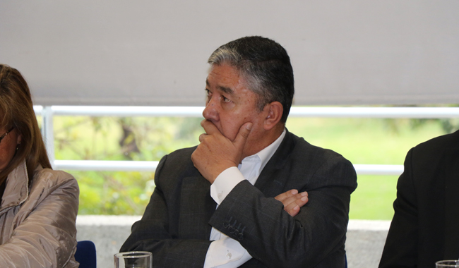 Empresario en reunión Grupo Amén 