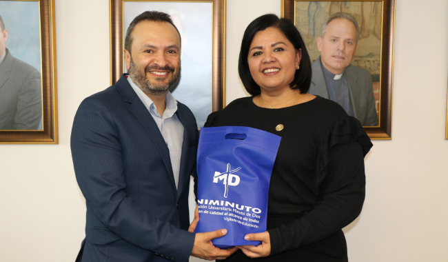 Vicerrector académico UNIMINUTO Bogotá y representante de UCOL