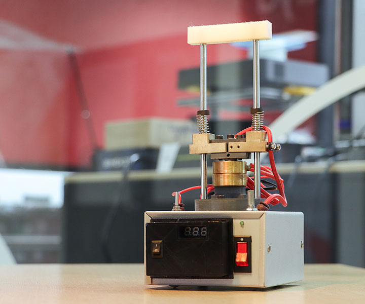 UNIMINUTO reafirma su compromiso con la energía limpia a través de su octava patente 