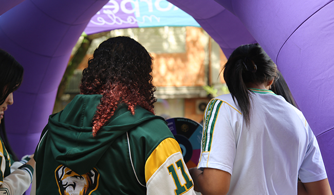 Estudiantes de colegio visitando la sede de UNIMINUTO seccional Antioquia - Chocó