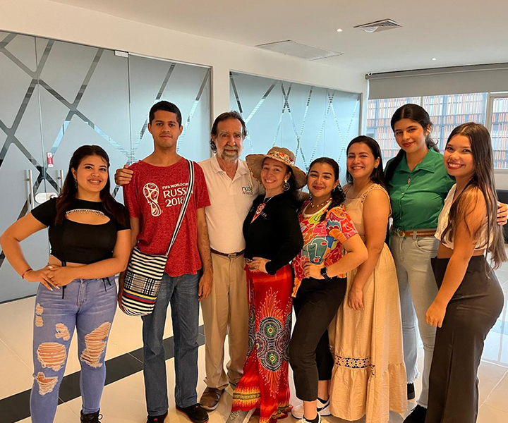 Estudiantes investigadores de UNIMINUTO en el encuentro nacional de RedColsi.