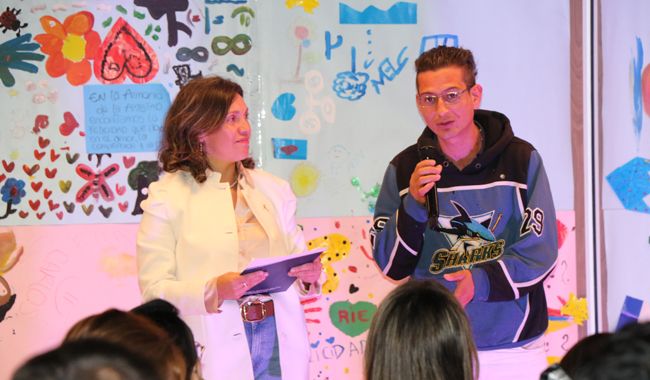 Presentación de Pasarela textil "Hilos de Esperanza" 