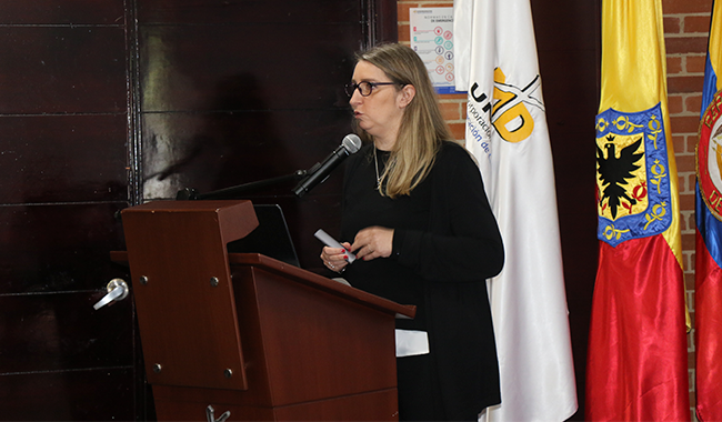 Dra. Stephanie Lavaoux, Vicerrectora General Académica