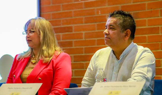 Directora de Alinin y rector de UNIMINUTO en el congreso internacional.