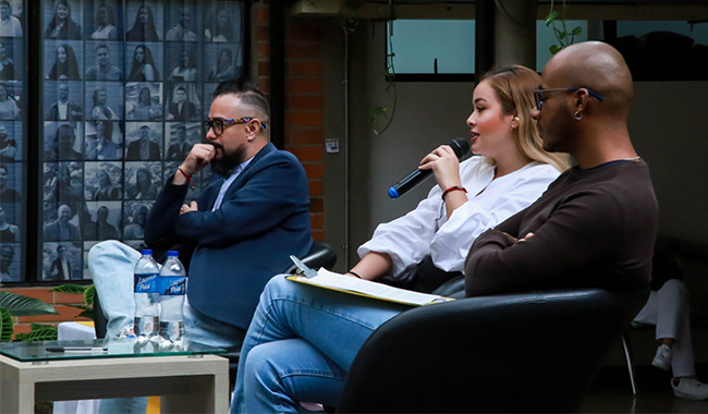 Ponentes en su conferencia en la semana del trabajo social de UNIMINUTO.