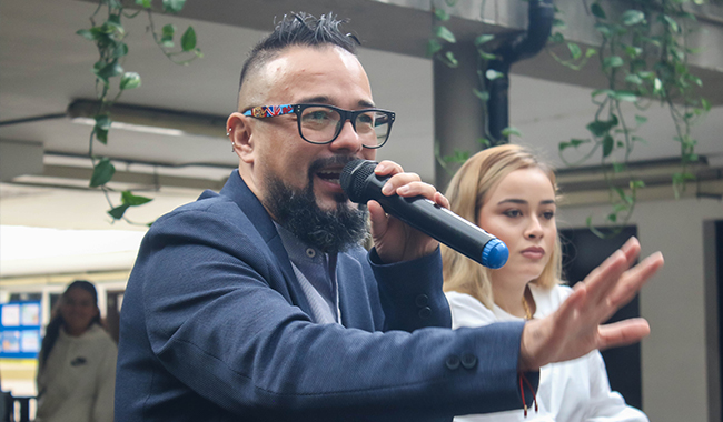 Ponentes en su conferencia en la semana del trabajo social de UNIMINUTO.