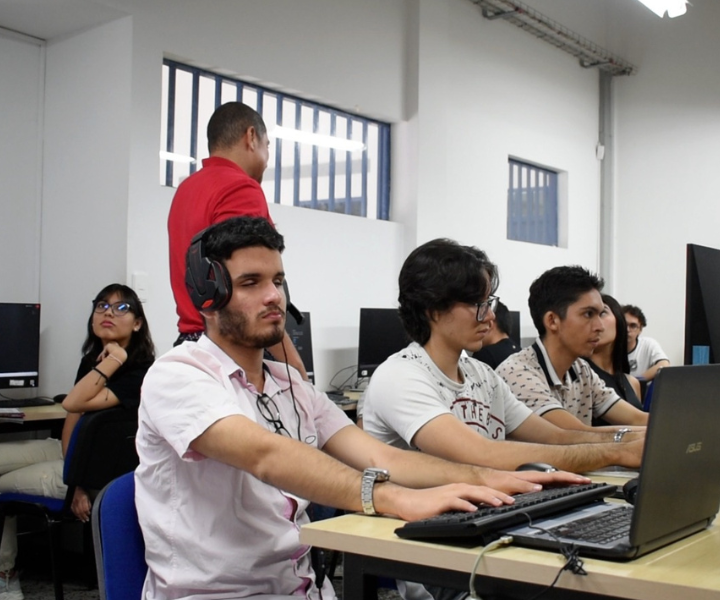 Brahian-invidente-ingeniería-sistemas