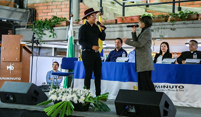 Artistas en su intervención musical durante el Banquete del Millón. 