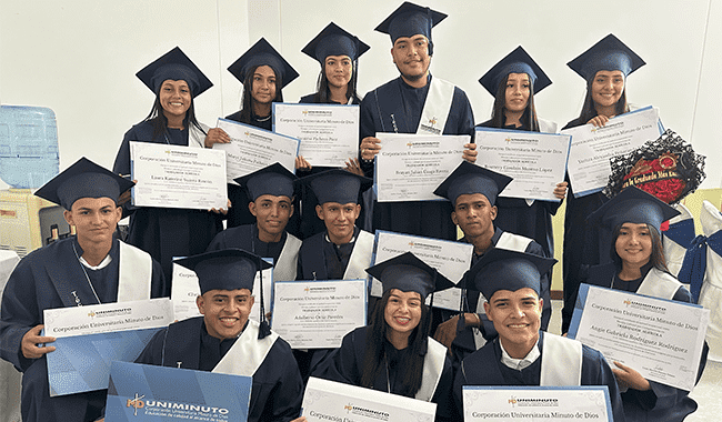 Estudiantes Graduados del Convenio UNICEF