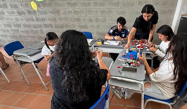 Los docentes y estudiantes continuarán aplicando proyectos innovadores en sus aulas, integrando herramientas TIC en los procesos educativos cotidianos