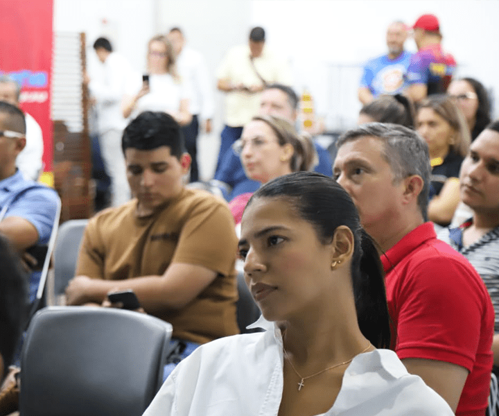 Asistentes al Taller de Liderazgo, organizado por la Rectoría Centro Sur
