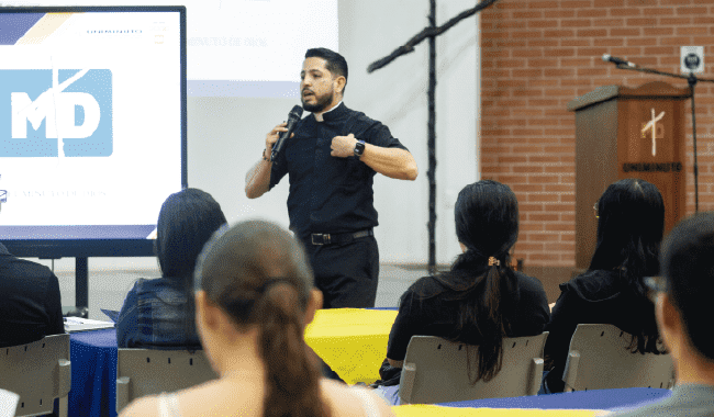 Estudiantes y profesores tuvieron un espacio de esparcimiento para conocerse y disfrutar de las actividades programadas.