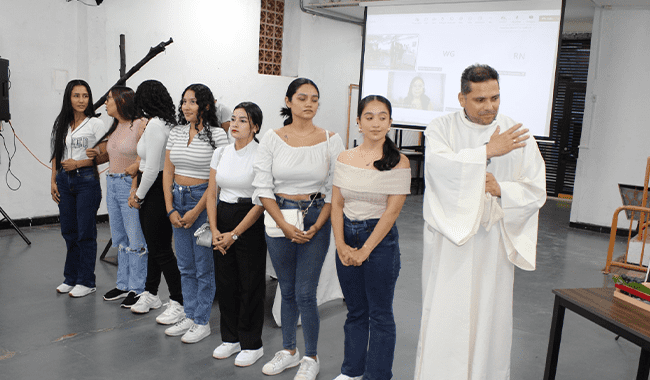 Eucaristía Centro Universitario Bucaramanga 